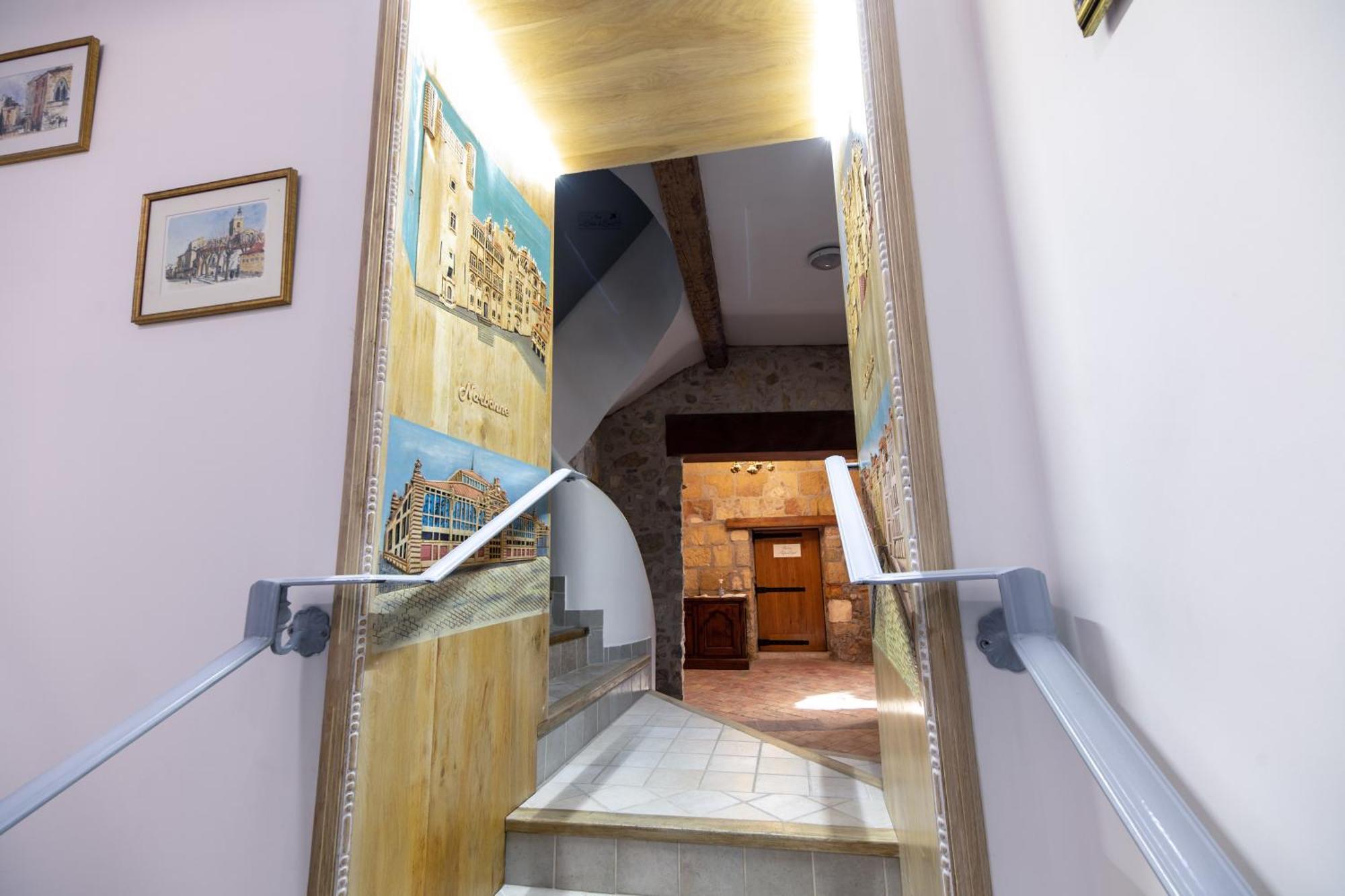 Appartement Du Cloitre 1Er ナルボンヌ エクステリア 写真